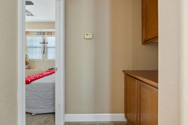 303 E Elkhorn Avenue, Visalia, CA 93277