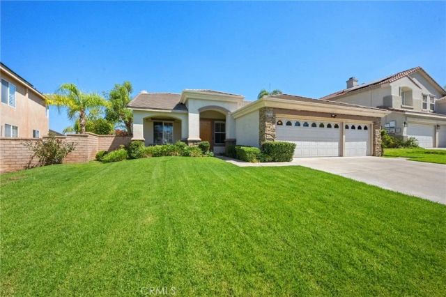 4248 Castlepeak Drive, Corona, CA 92883