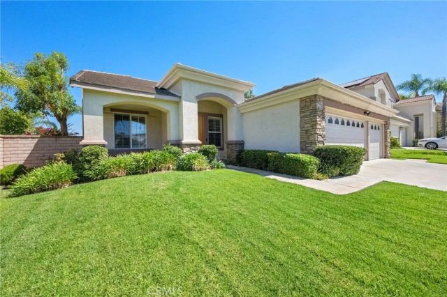 4248 Castlepeak Drive, Corona, CA 92883