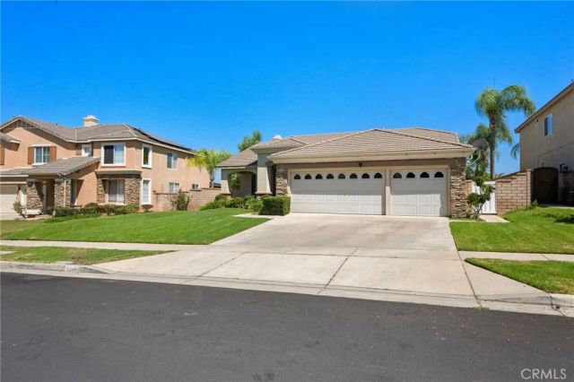 4248 Castlepeak Drive, Corona, CA 92883