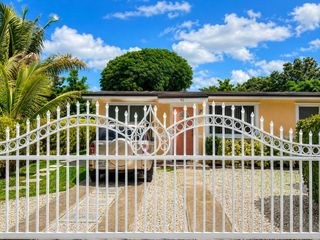 911 Opa Locka Boulevard, Miami, FL 33168
