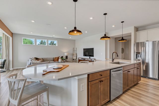 2798 Spring Circle South, Lindenhurst, IL 60046