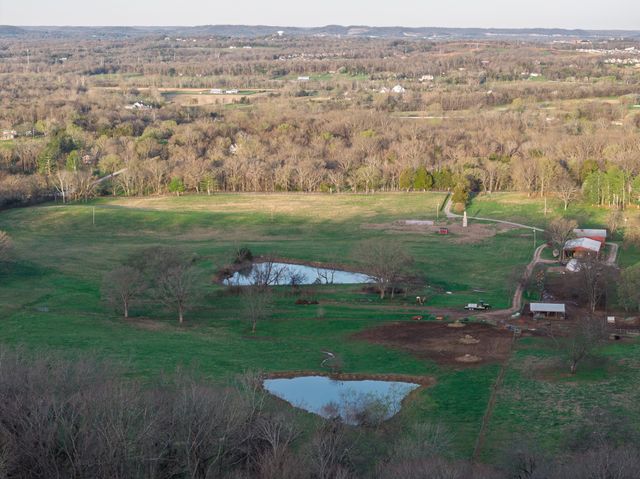 1652 Guy Ferrell Rd, Franklin, TN 37067