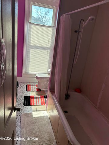 2017 W Jefferson St, Louisville, KY 40203