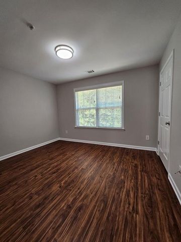 3352 Castleberry Village Circle, Cumming, GA 30040