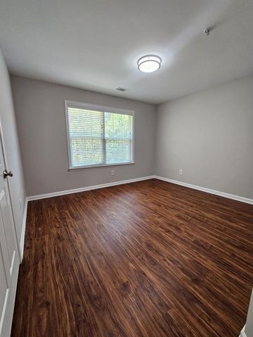 3352 Castleberry Village Circle, Cumming, GA 30040