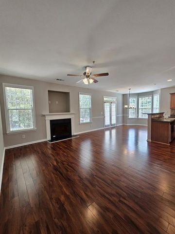 3352 Castleberry Village Circle, Cumming, GA 30040