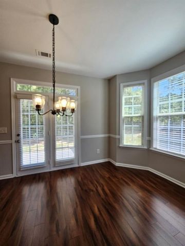 3352 Castleberry Village Circle, Cumming, GA 30040