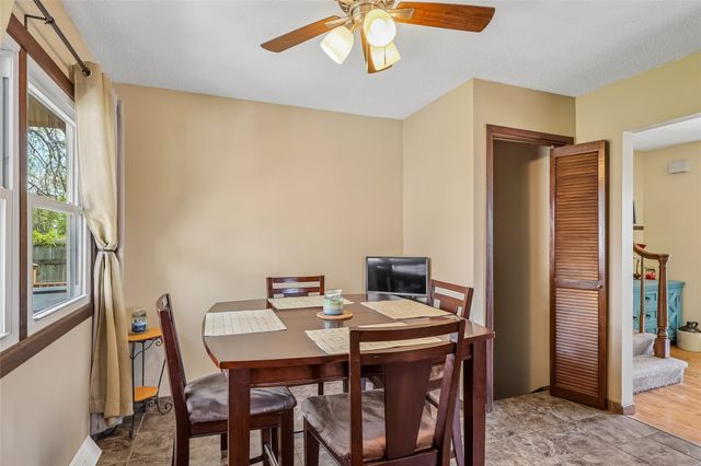 108 E Leach Avenue, Des Moines, IA 50315