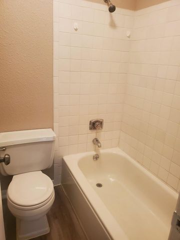 250 El Dorado 296, Webster, TX 77598