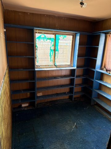 17226 Community Street, Lansing, IL 60438