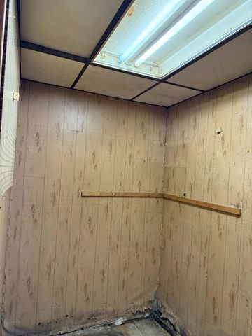 17226 Community Street, Lansing, IL 60438