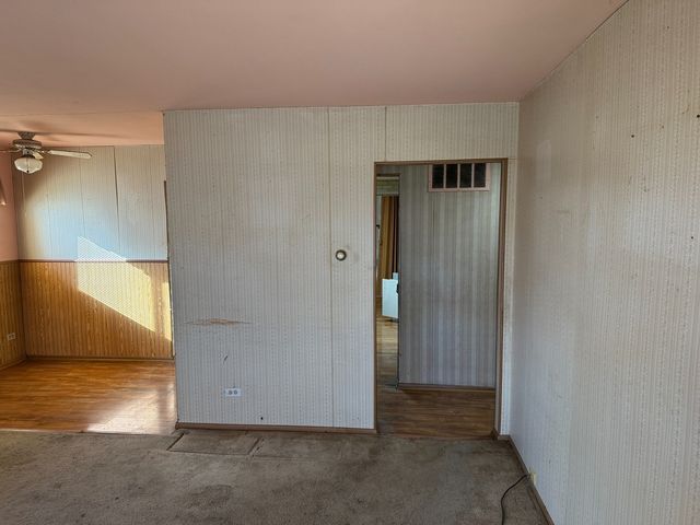 17226 Community Street, Lansing, IL 60438