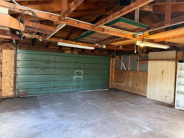 17226 Community Street, Lansing, IL 60438