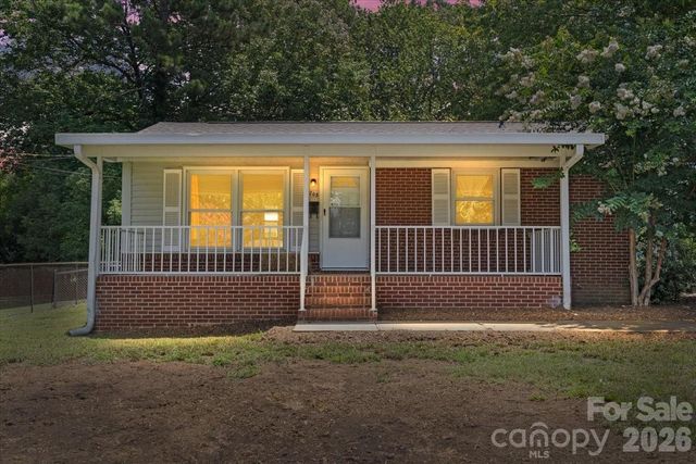 208 Tomberlin Road, Mount Holly, NC 28120
