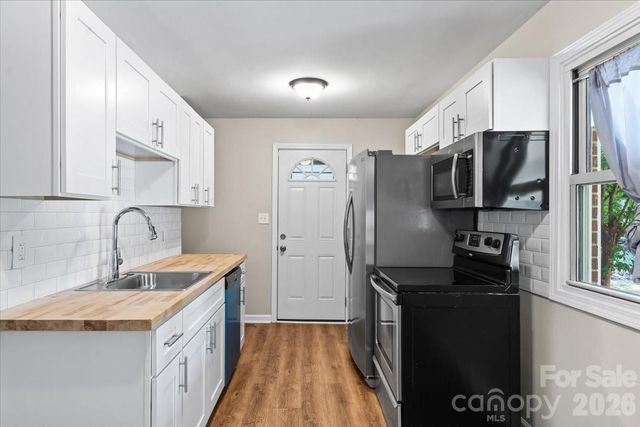 208 Tomberlin Road, Mount Holly, NC 28120