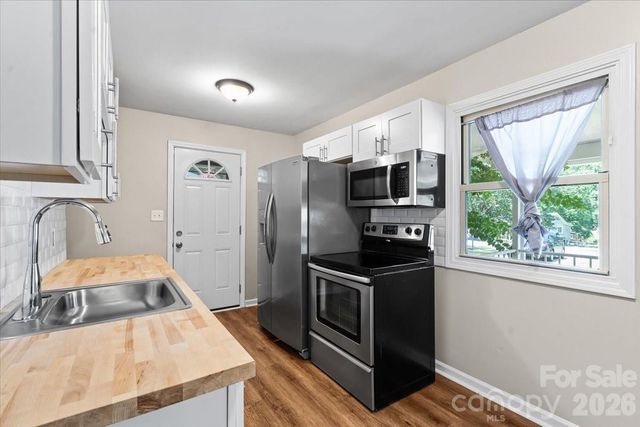 208 Tomberlin Road, Mount Holly, NC 28120