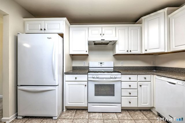 104 Cherry Circle 104, Prospect, CT 06712