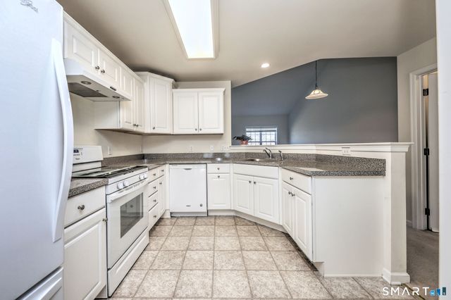 104 Cherry Circle 104, Prospect, CT 06712