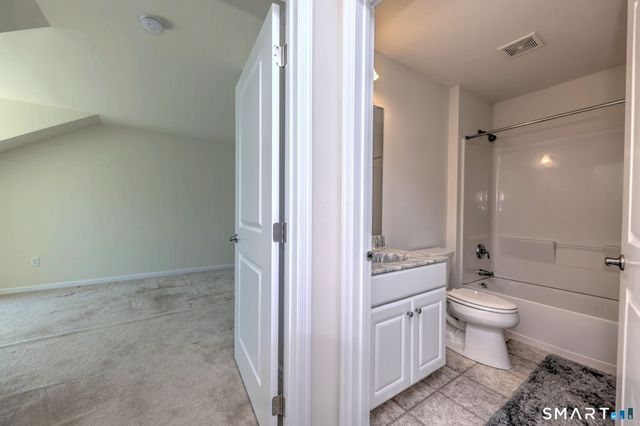 104 Cherry Circle 104, Prospect, CT 06712