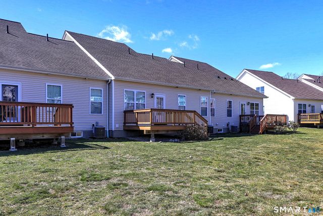 104 Cherry Circle 104, Prospect, CT 06712