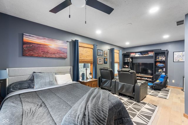 11612 Victoria Court, Carmel, IN 46033