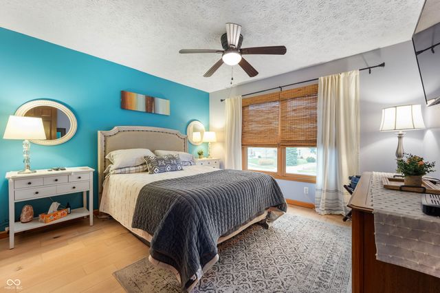 11612 Victoria Court, Carmel, IN 46033