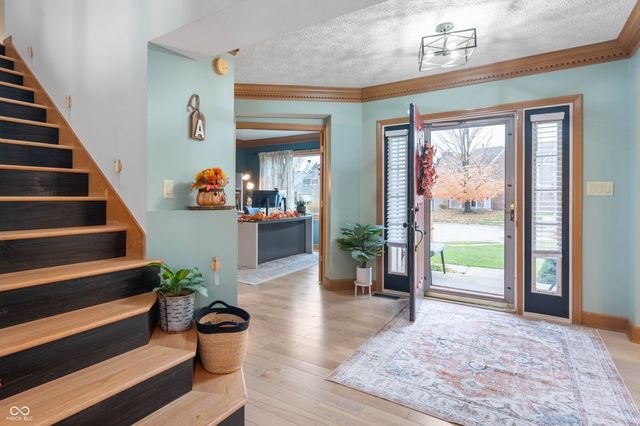 11612 Victoria Court, Carmel, IN 46033