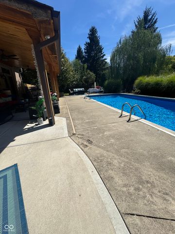 11612 Victoria Court, Carmel, IN 46033