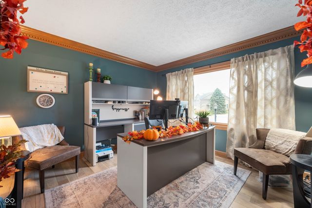 11612 Victoria Court, Carmel, IN 46033