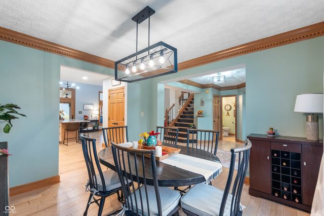 11612 Victoria Court, Carmel, IN 46033