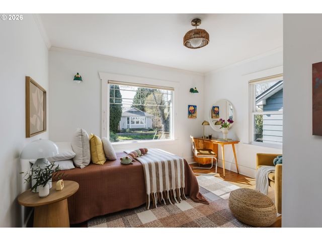 7236 N FENWICK Ave, Portland, OR 97217