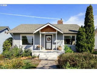 7236 N FENWICK Ave, Portland, OR 97217