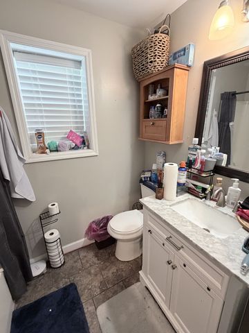 215 St Clair St, Tracy City, TN 37387
