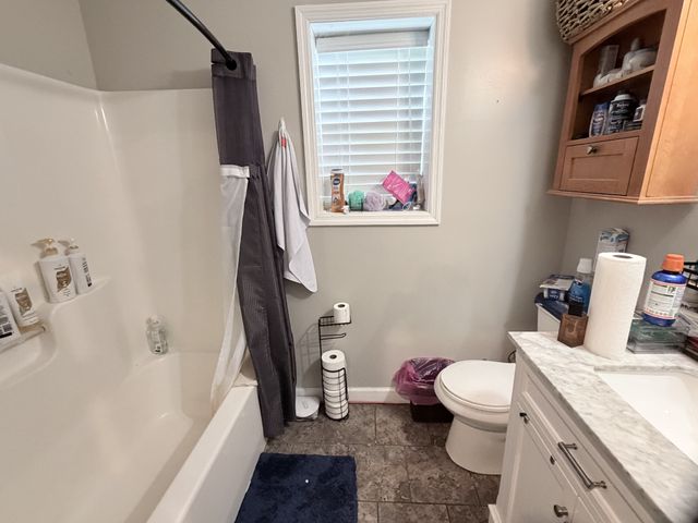 215 St Clair St, Tracy City, TN 37387
