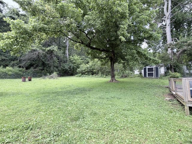215 St Clair St, Tracy City, TN 37387