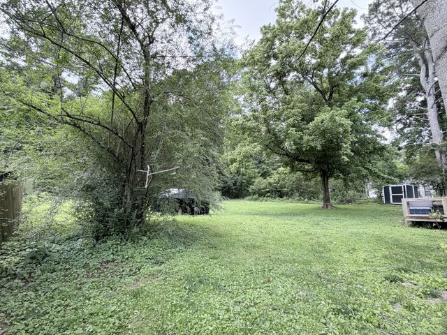 215 St Clair St, Tracy City, TN 37387