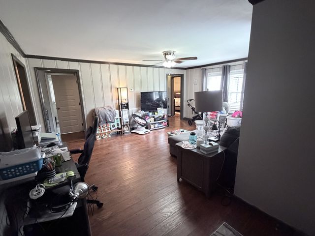 215 St Clair St, Tracy City, TN 37387