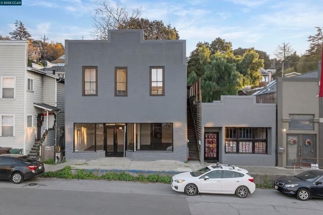 725 Loring Ave, Crockett, CA 94525