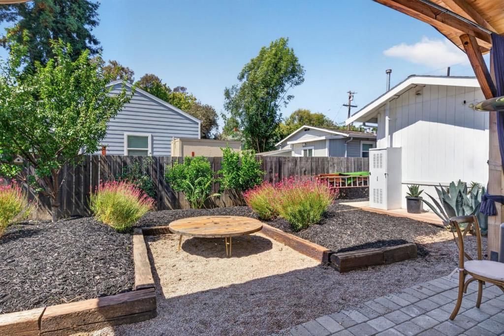 Image 31 of property listing at 1456 B Street, Hayward, CA 94541