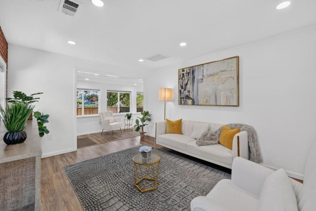 Image 5 of property listing at 1456 B Street, Hayward, CA 94541