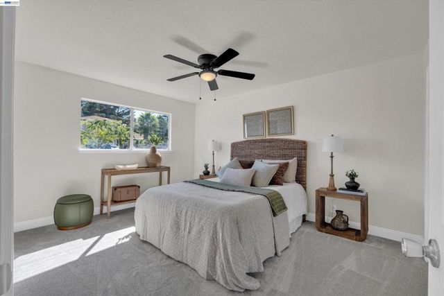 327 Kingston Ave, Martinez, CA 94553