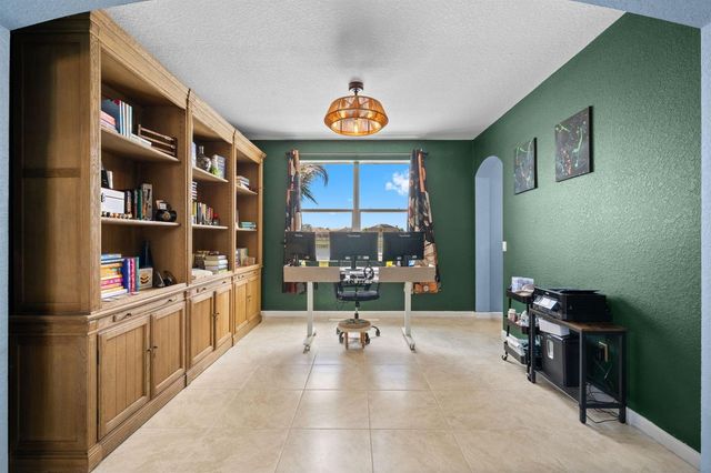11561 SW Rowena Street, Port St. Lucie, FL 34987