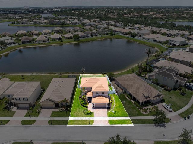 11561 SW Rowena Street, Port St. Lucie, FL 34987