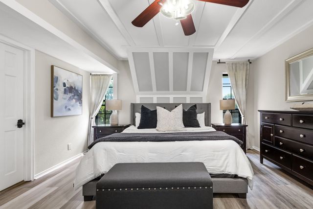 10025 Olmos Drive, Dallas, TX 75218