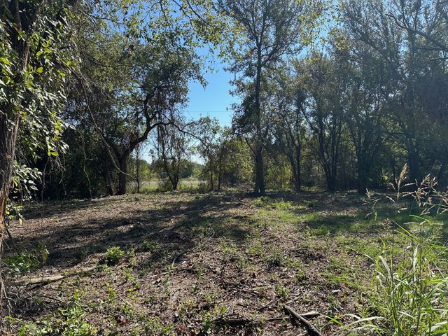 5617 Lake Granbury Trail, Granbury, TX 76048