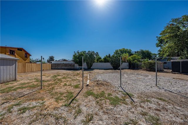 3342 Eucalyptus Avenue, Riverside, CA 92507