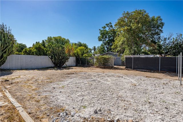 3342 Eucalyptus Avenue, Riverside, CA 92507