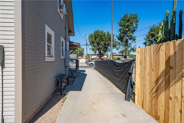 3342 Eucalyptus Avenue, Riverside, CA 92507
