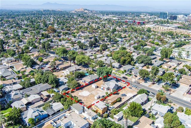 3342 Eucalyptus Avenue, Riverside, CA 92507
